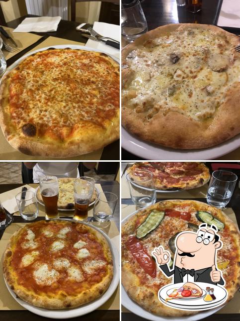 Prenditi una pizza a Locanda della contea Massimino