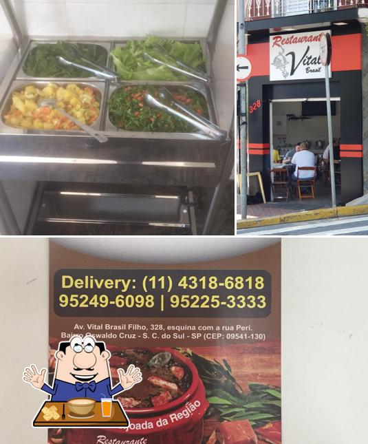 A ilustração da comida e interior no Restaurante Vital Brasil