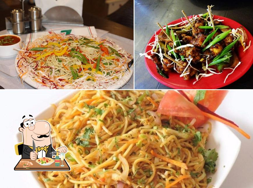Pad thai at Order Chinese