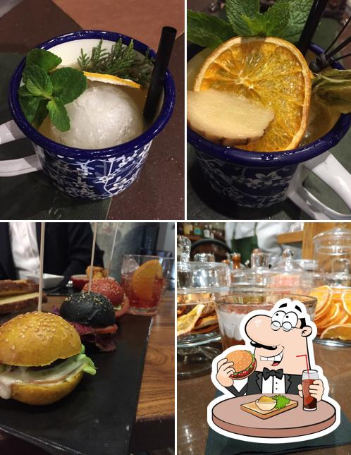 Ordina un hamburger a Symposion Parabiago
