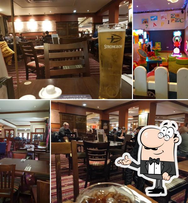 Dyce Farm Dining & Carvery in Dyce Restaurant menu and reviews