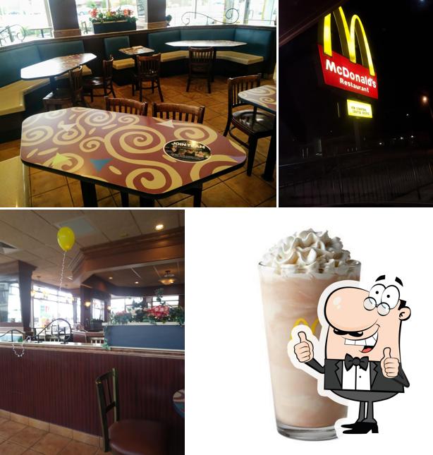 Aquí tienes una imagen de McDonald's