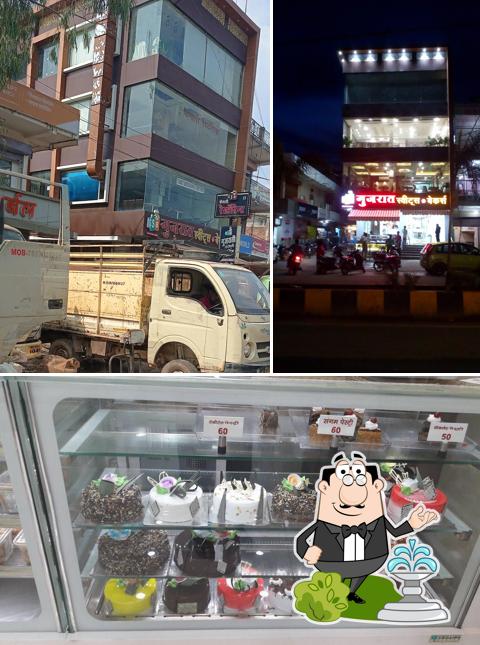 Among various things one can find exterior and food at The Mansukh