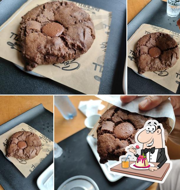 Duckbill Cookies & Coffee oferece uma variedade de pratos doces