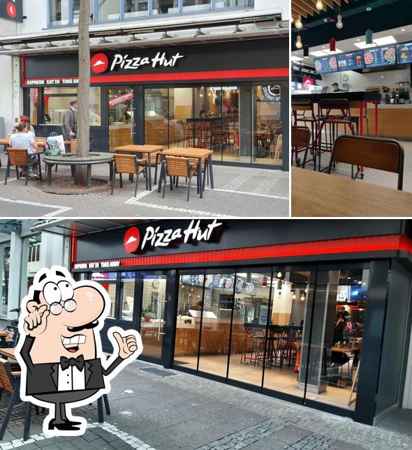 L'intérieur de Pizza Hut