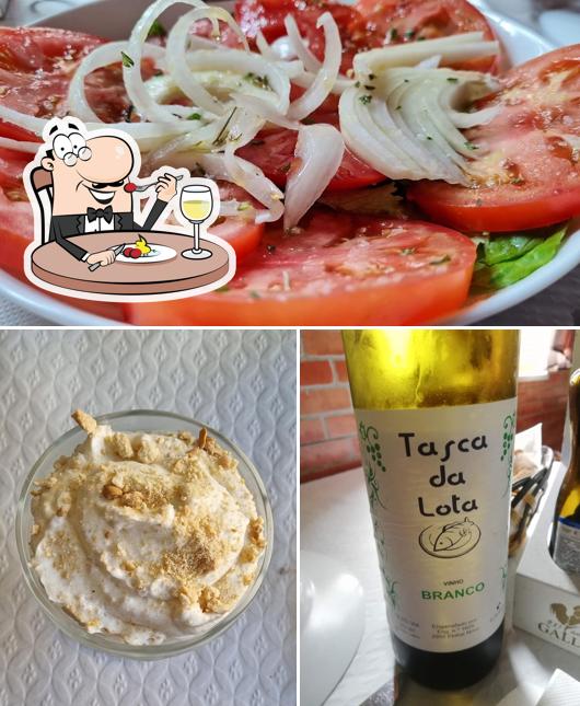 Among different things one can find food and beverage at Tasca da Lota