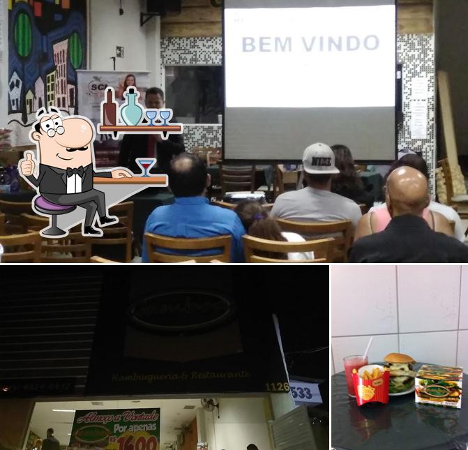 Sente em uma das mesas no Gamboa Restaurante