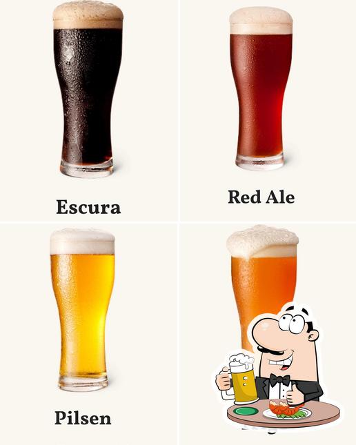 Desfute uma tulipa de cerveja leve ou escura