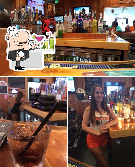 Hooters of Greenbrier, 1105 Merchants Way in Chesapeake Restaurant