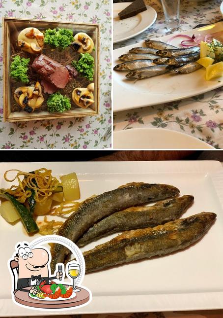 Попробуйте блюда с морепродуктами в "Ресторане Клюква"