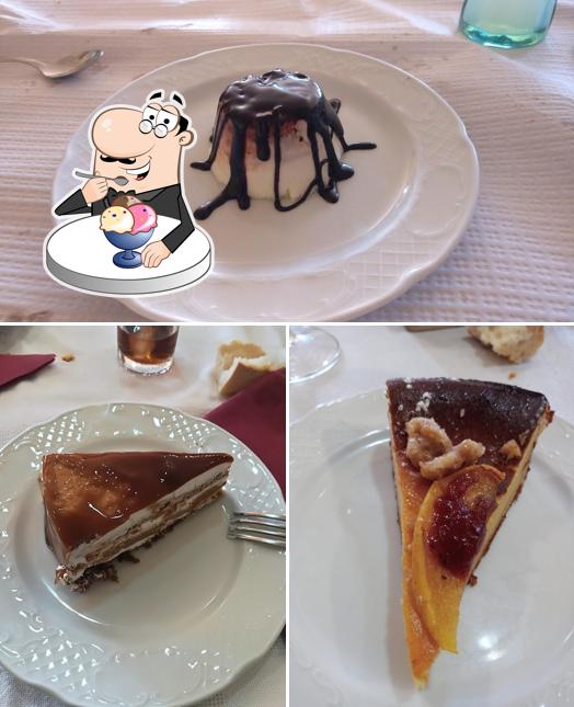 Restaurante Grandal (Comuniones,Bautizos...) offers a selection of desserts