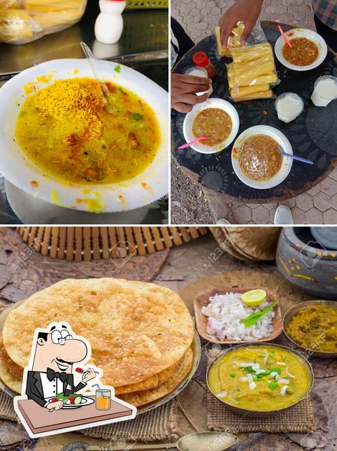 Food at Ashish Bhai "Dal Pakwan"