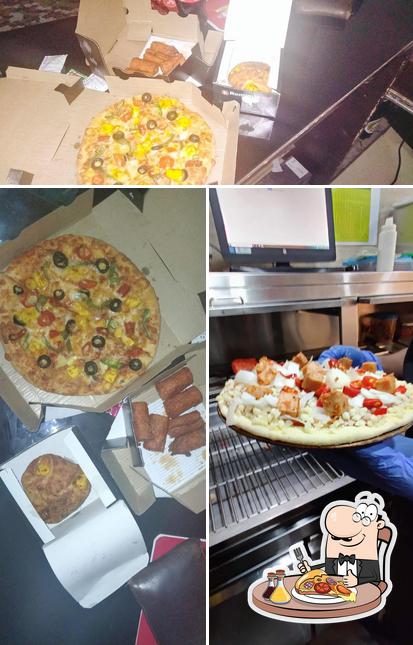 Pick pizza at Rominus Pizza And Burger