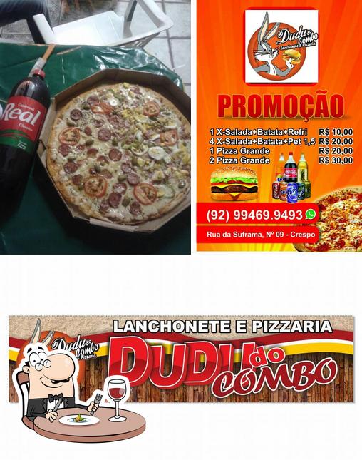 Comida em Dudu do combo lanchonete e pizzaria