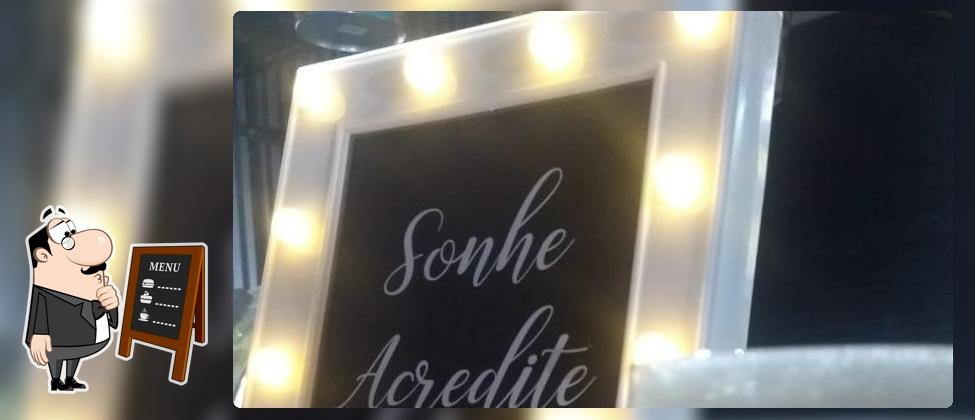 Dê uma olhada nos menu no quadro negro