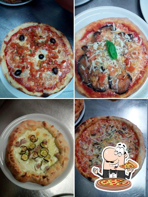 A L'antica osteria Acquaviva Platani, puoi provare una bella pizza