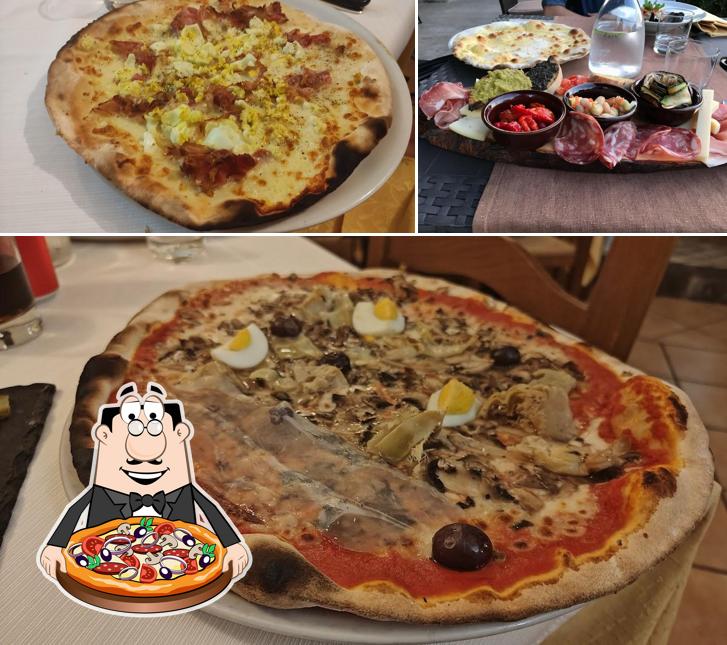 A Ristorante Pizzeria "Borgo Antico", puoi goderti una bella pizza