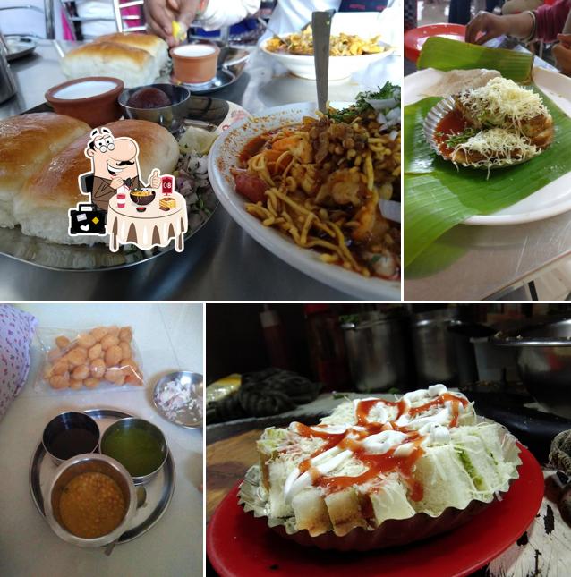 Food at Gayatri Pav Bhaji and Bhel