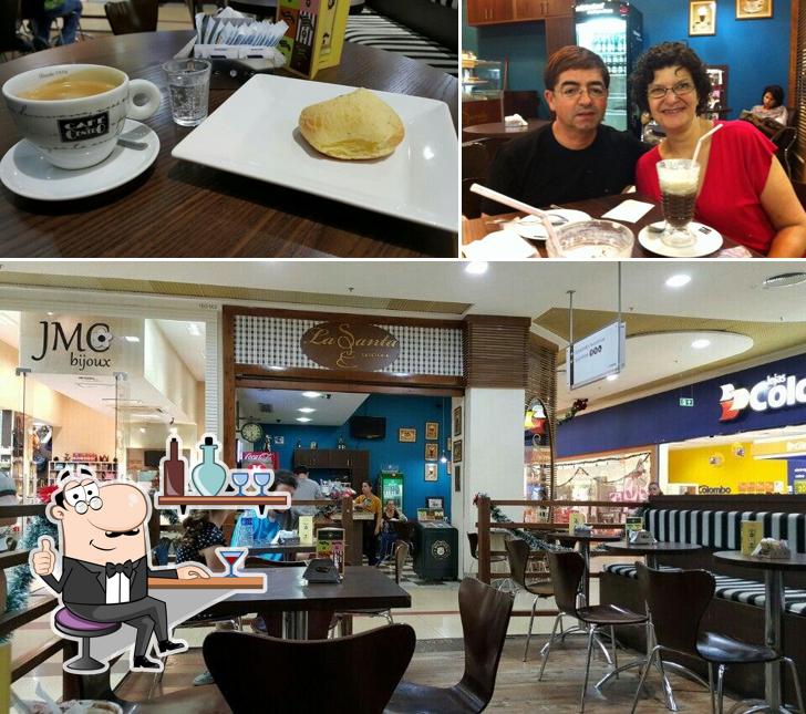 O interior do La Santa Cafeteria