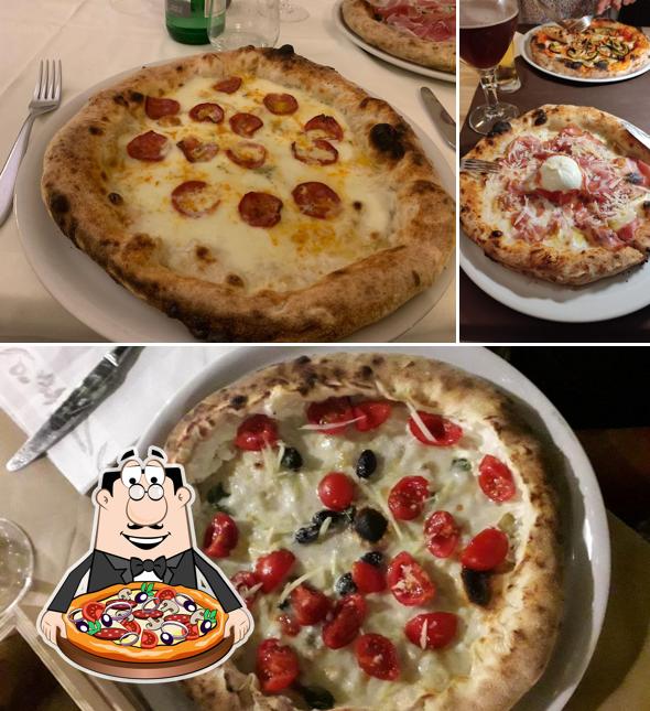 Scegli una pizza a Oltregusto Ristorante Pizzeria con giardino