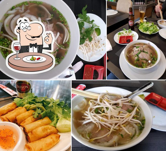 Pho and spring rolls at Pho Ha Noi