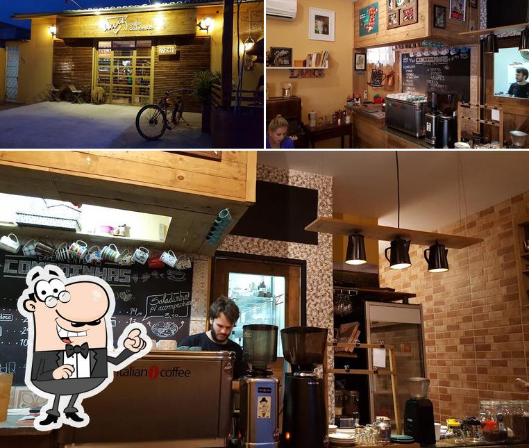O interior do Luiz Café Conceito