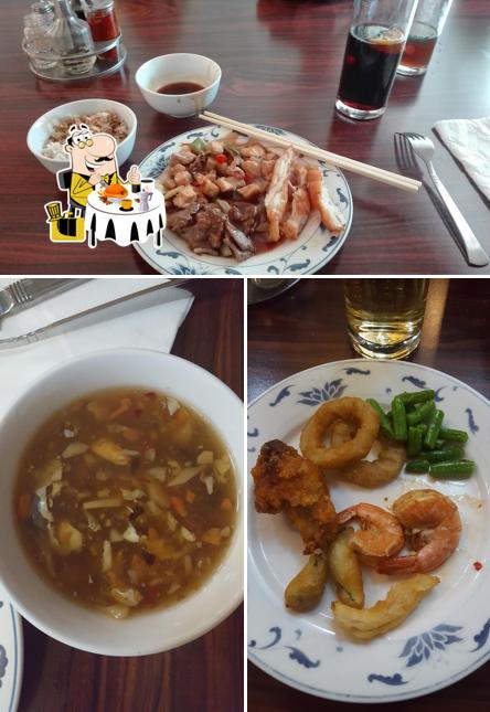 Блюда в "China Restaurant Yong Feng"