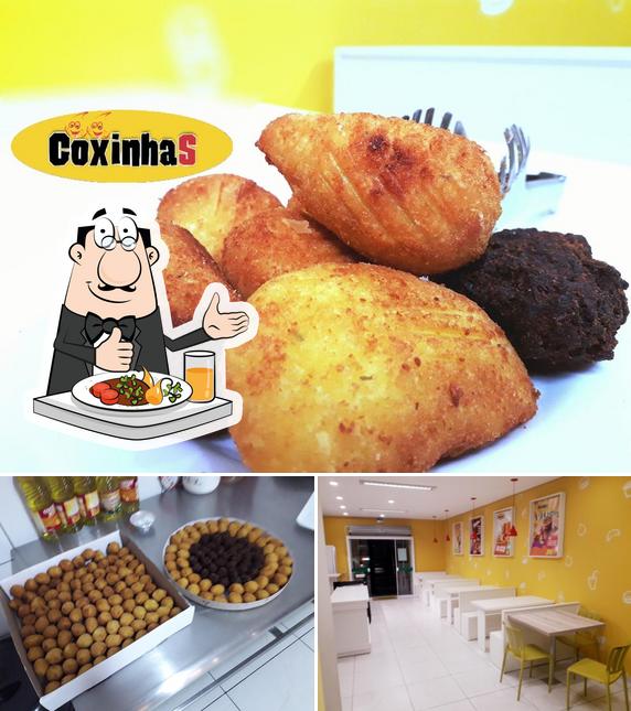 A ilustração da comida e interior no Coxinhas