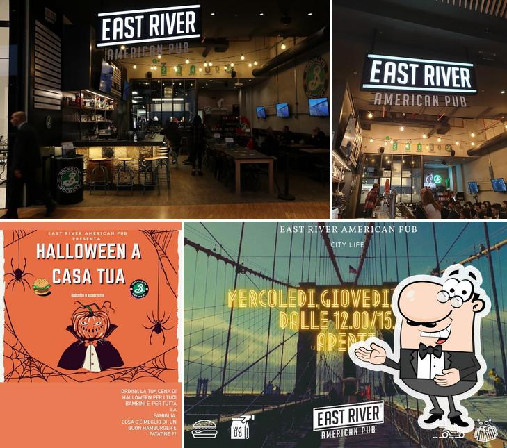 Взгляните на снимок паба и бара "East River Brooklyn Brewery"