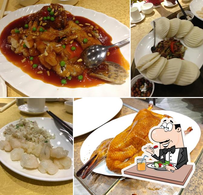 Блюда в "Wu Kong Shanghai Restaurant"