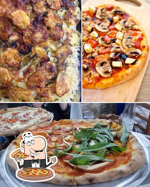 Scegli una pizza a Il Veliero Ristorante - Pizzeria