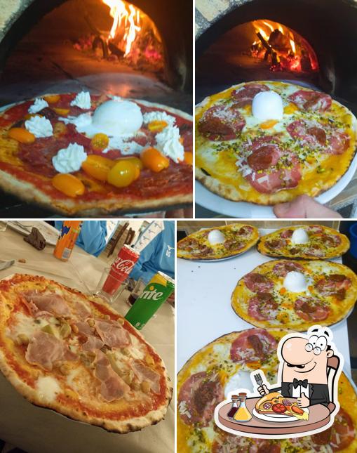 At Antica Guglielmi di Aresta Francesco, you can get pizza
