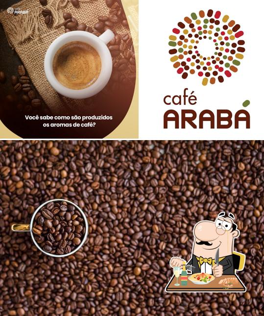 Comida em Café Arabá