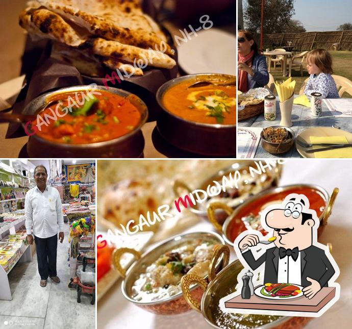 Food at GANGAUR MIDWAY