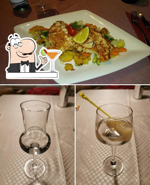 Напитки и еда - все это можно увидеть на этом снимке из Restaurant Pizzeria Petermann