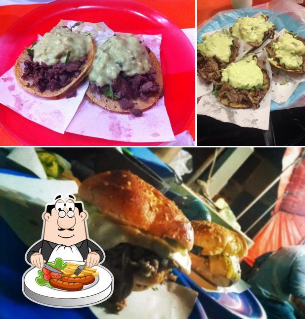 Tacos de carné asada el primo de Tijuana restaurant, Puebla City