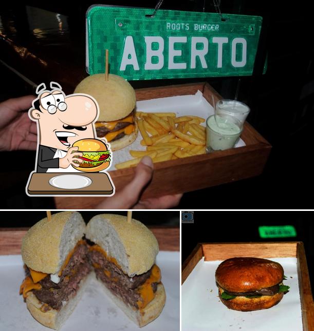 Delicie-se com um hambúrguer no Roots Burger n' Beer