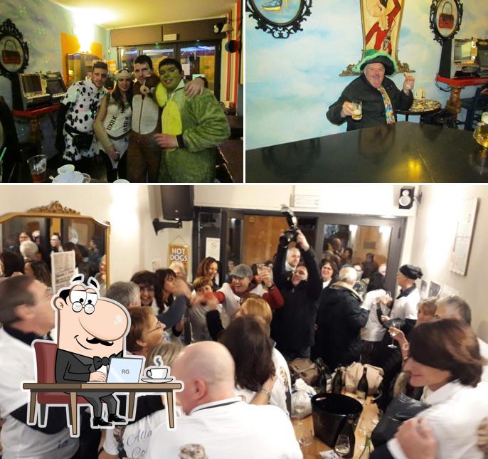 Dai un'occhiata agli interni di Piccolo Bar TRASFERITI Bar Republic
