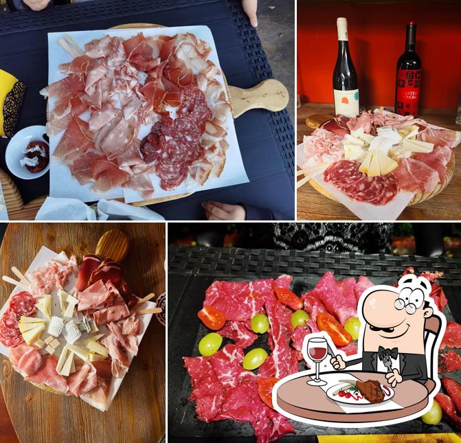 Prenditi i un pasto a base di carne a L'ISOLOTTO LUCCA