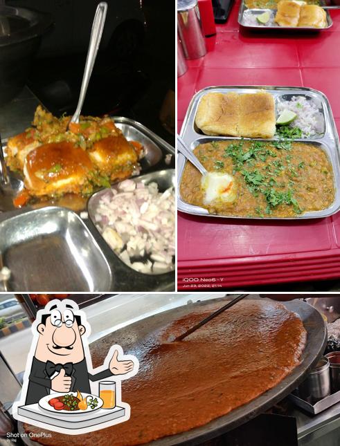 Food at Sawariya pavbhaji Center