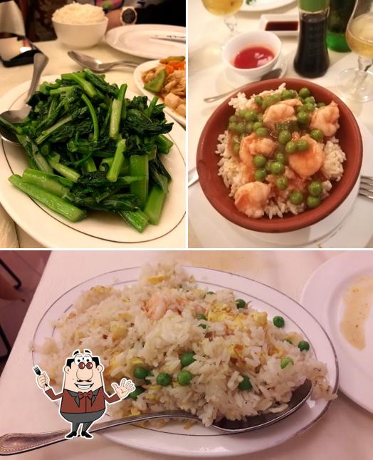 Platti al Ristorante Cinese & Giapponese CHINA INN