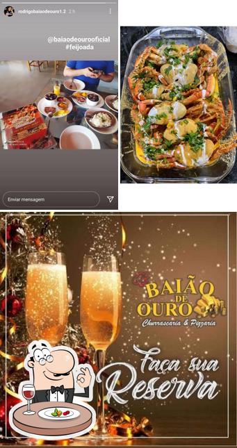 Entre diferentes coisas, comida e cerveja podem ser encontrados no Churrascaria e Pizzaria Baião De Ouro
