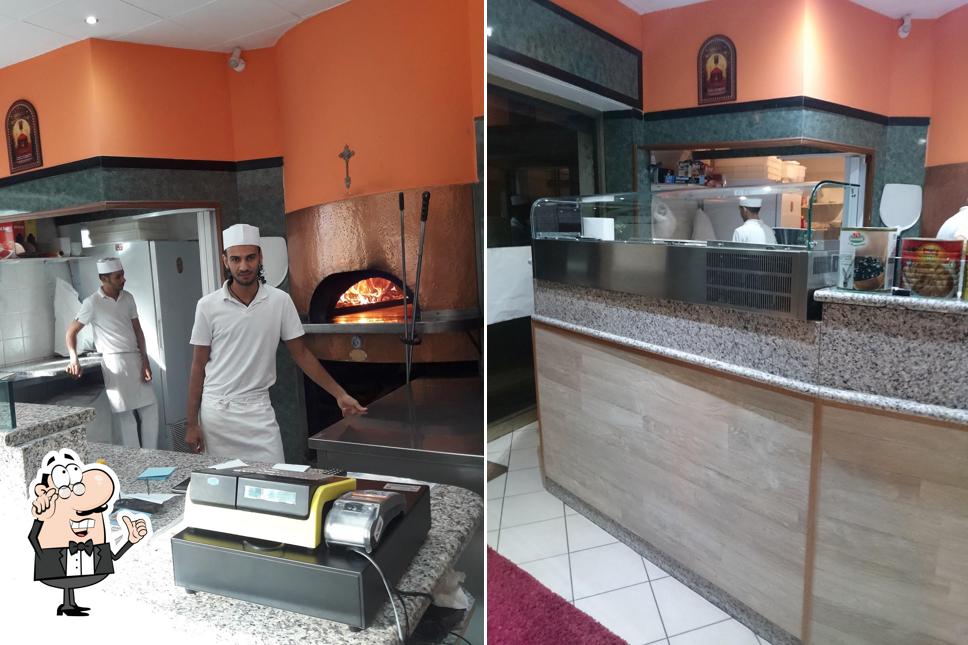 Gli interni di Pizza Pazza