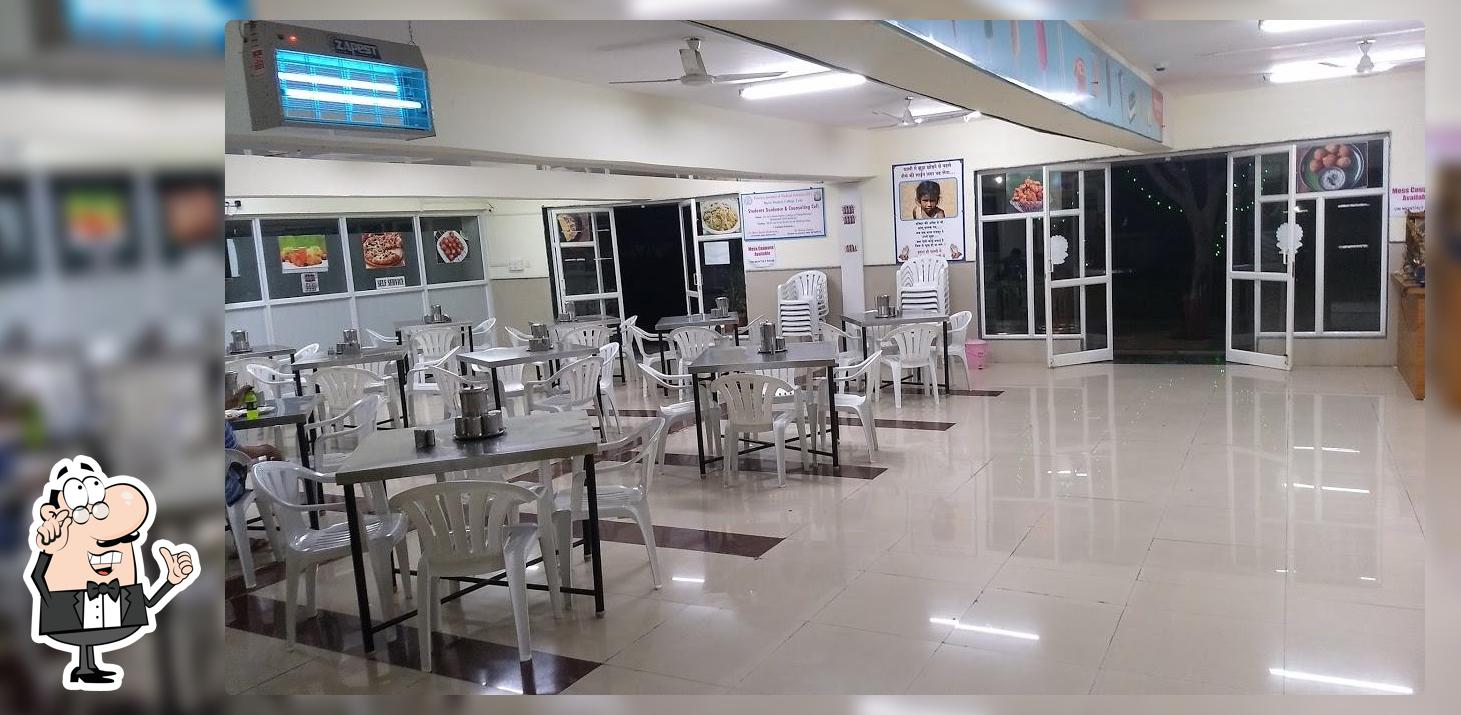 PRAVARA FOOD COURT