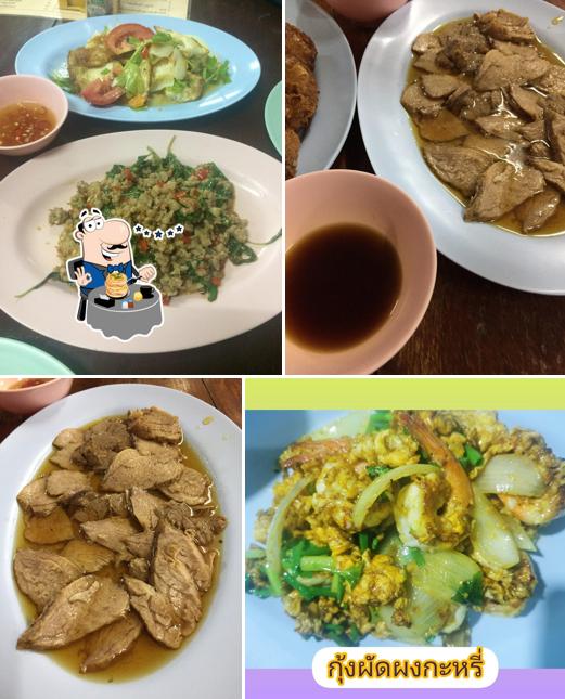 Food at ร้านสมมาศโภชนา