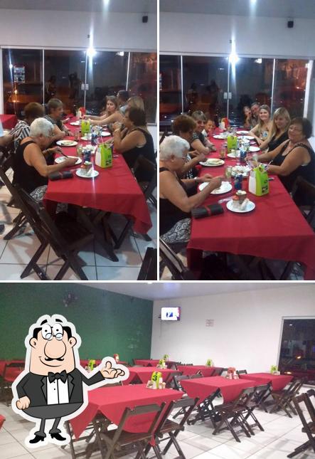 O interior do Pizzaria 22