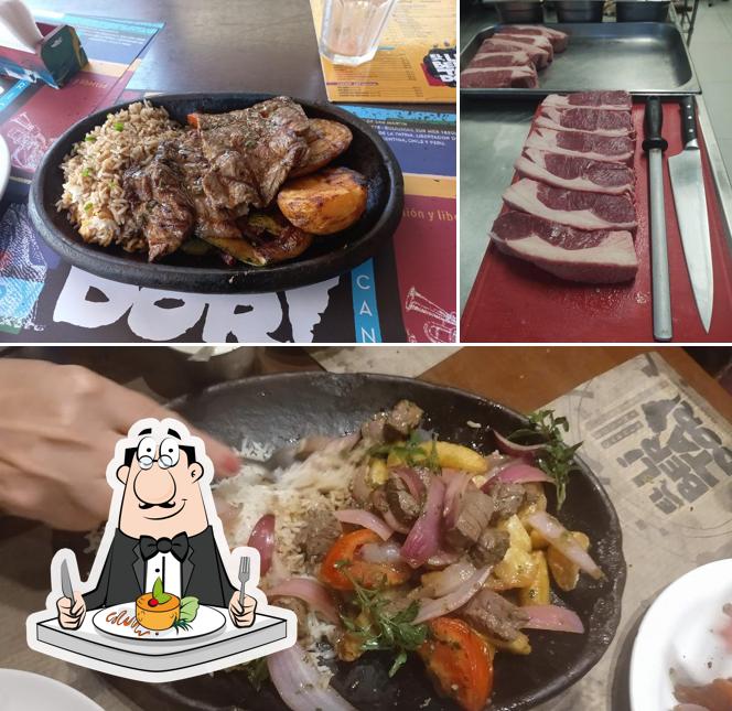 Lomo saltado em El Libertador Restaurante