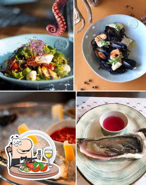 Get seafood at Вино и крабы