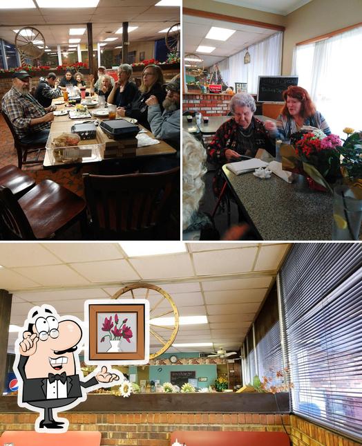 Wagon Wheel, 390 Carl Eller Rd in Mars Hill Restaurant menu and reviews