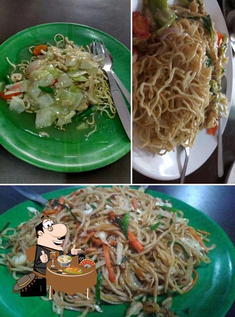 Food at Hakka Wok